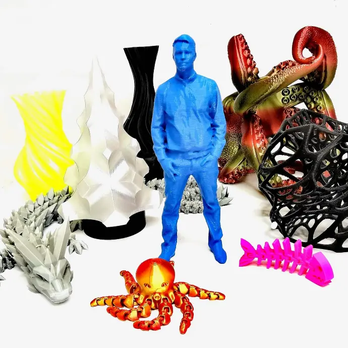 diverse 3D-gedruckte Objekte